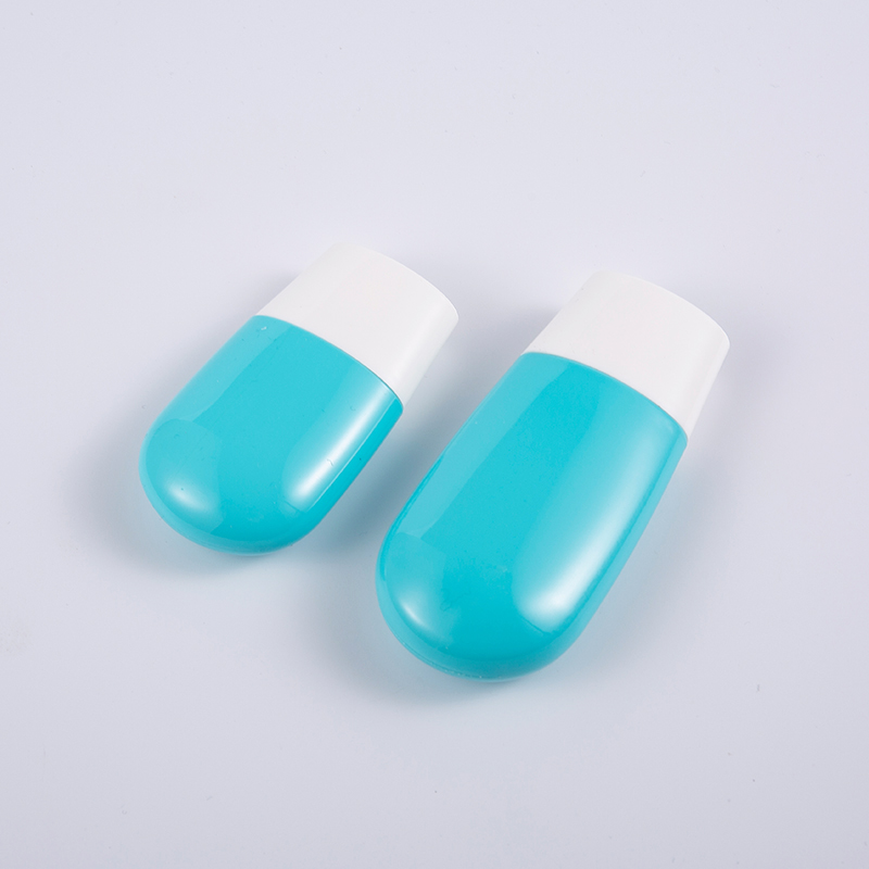 環境に優しいトラベル エッセンシャル 30ml および 50ml プレミアム ブルー PE 日焼け止めボトル